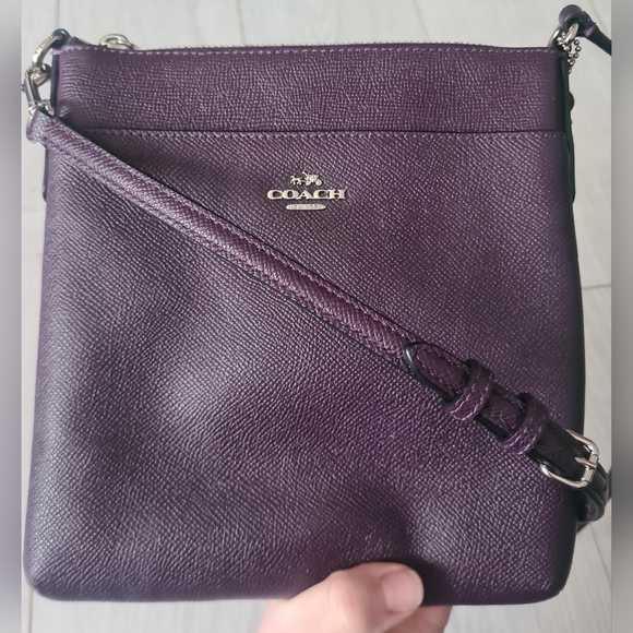 Coach Handbags - COACH KITT CROSSGRAIN LEATHER CROSSBODY SWING BAG PURPLE OXBLOOD SILVER HARDWARE